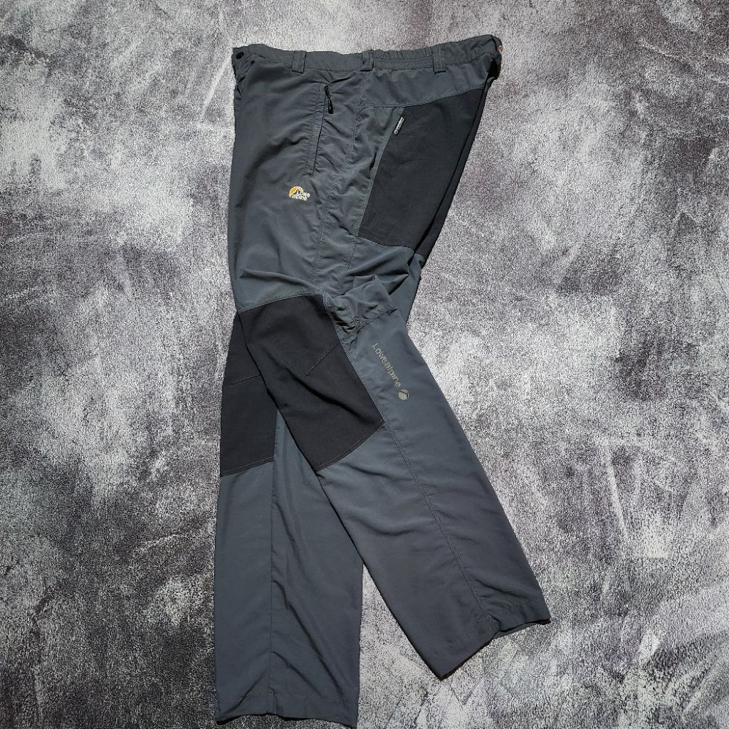 LOWE ALPINE ไซส์ 38-40