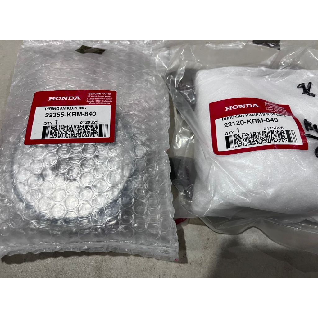 22355KRM840 + 22120KRM840 4 ขาคลัทช์ + Opponent 22355-KRM-840 + 22120-KRM-840 Verza 150 ใหม่ Mega Pr