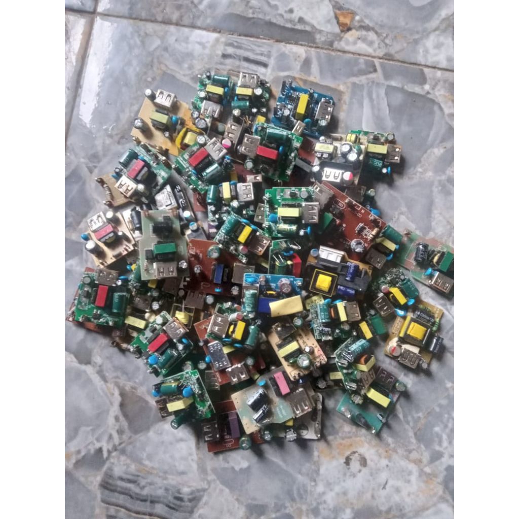 PCB/module CHARGER 5V 1AMPER สภาพสวย