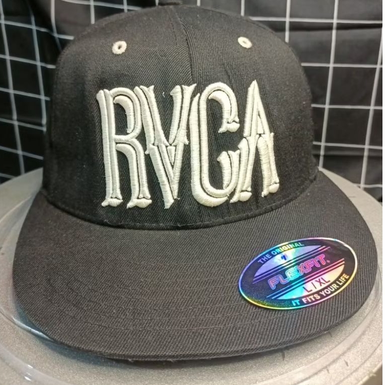 RVCA-Buillup-LtoXL**
