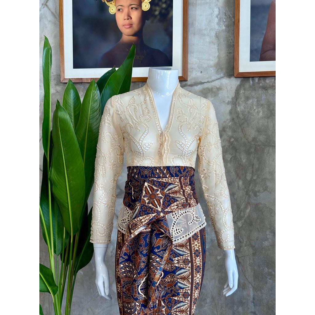 KEBAYA CHIFON FULL KERR