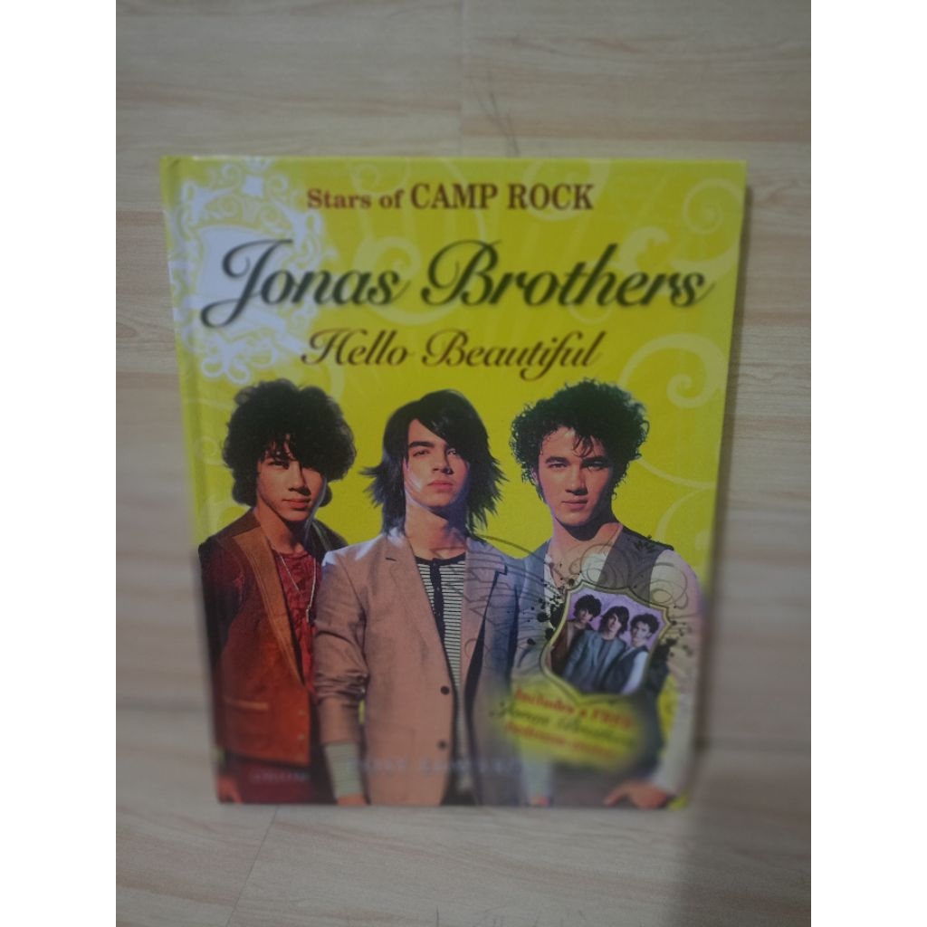 นําเข้า: JONAS BROTHERS HELLO BEAUTIFUL by Rosy Edward