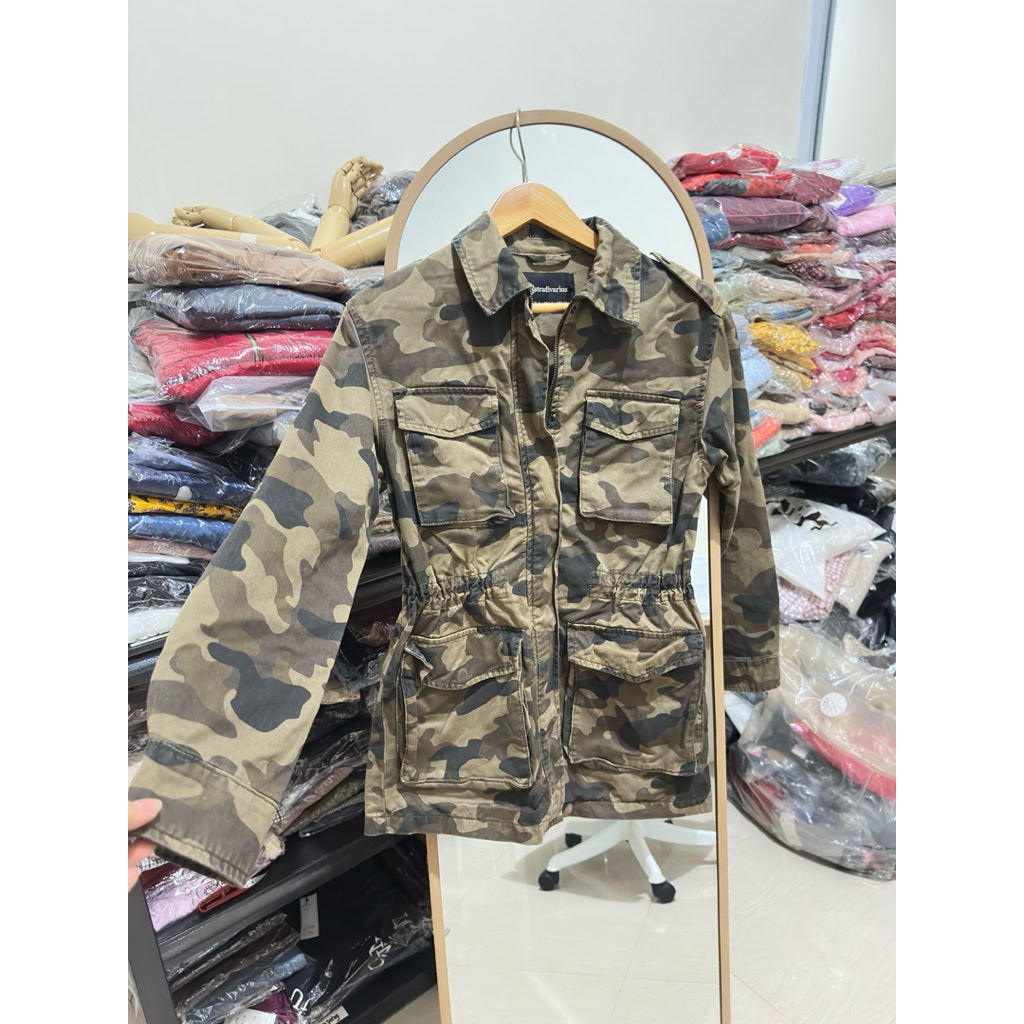 เสื้อแจ็คเก็ตยีนส์ PB130 PL STRADIVALIRIUS ARMY