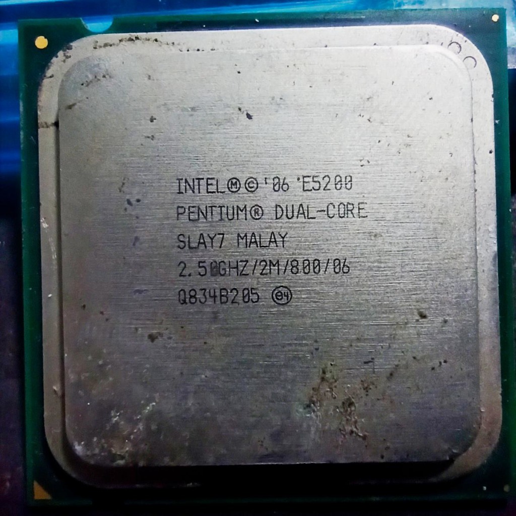 Possesor LGA775 Intel Core 2 Duo E5200 2.50GHz – Used/Removed/Gambling/Blemish Test