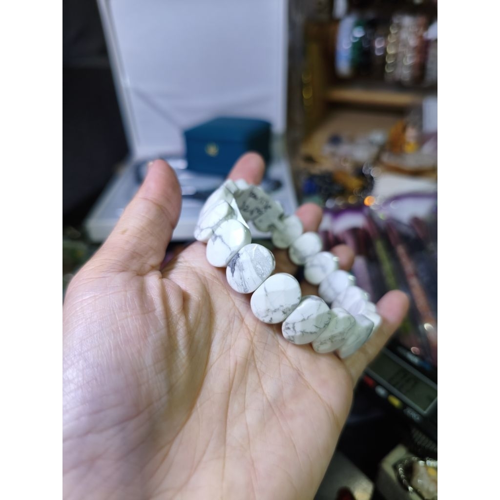 คริสตัล HOWLITE คอนเสิร์ต BRACELET