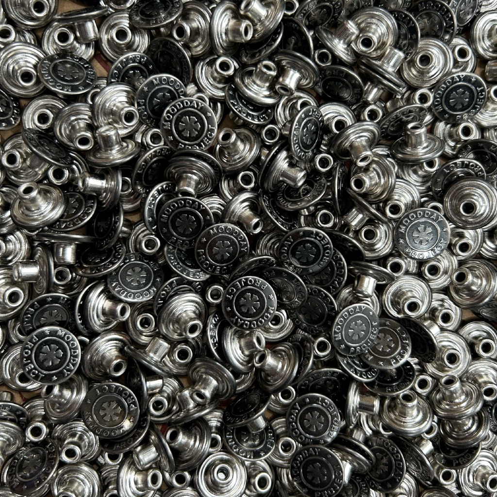 MOODDAY PROJECT กระดุมยีนส์