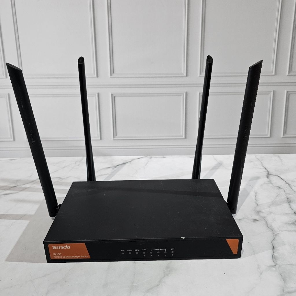 พร้อม TENDA W15E AC1200 ROUTER SPOT WIRELESS 11AC 2.45GZ DUAL BAND