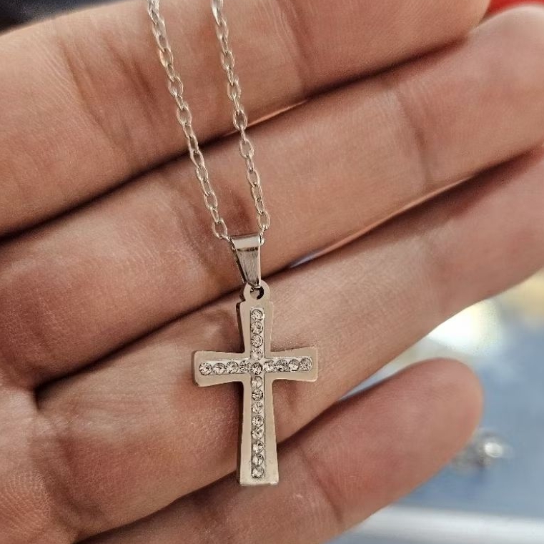 สร้อยคอกางเขนมุกเงินสแตนเลส 2.3 ซม. P35/35e