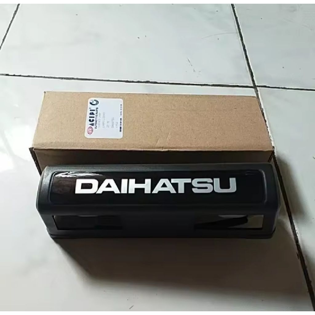 ไฟป้ายทะเบียนด้านหลังสําหรับ Daihatsu feroza Daihatsu Taft gt Daihatsu hiline Rocky Daihatsu hijet