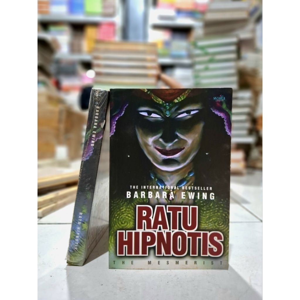 RATU MYSTERY NOVEL / QUEEN HIPNOTIC / THE MESMERIS / BARBARA EWING