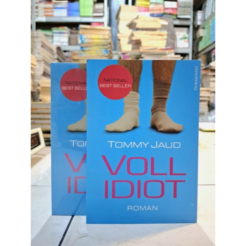 ROMANCE NOVEL / ADULT / VOLL IDIOT / TOMMY JUD