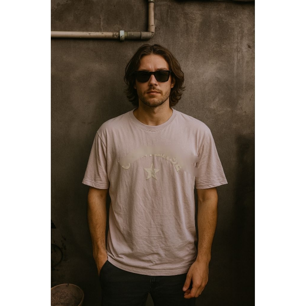 C0N***5E O1 เสื้อยืด ไซส์ M (P70 x W52)