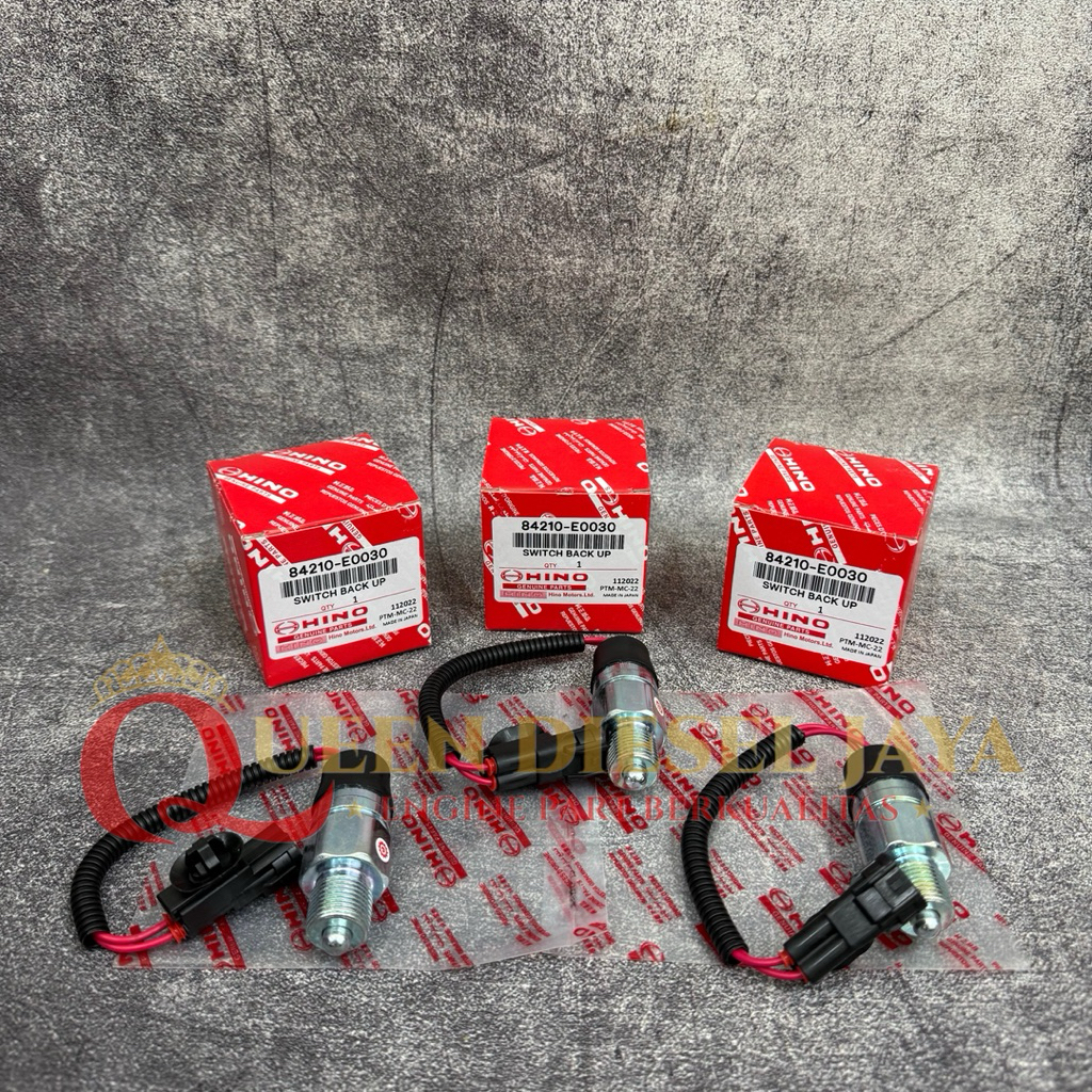 Back Up Switch / Atret Switch / Reverse Switch Hino 500 260JD / Hino 700 (1pc) 84210-E0030