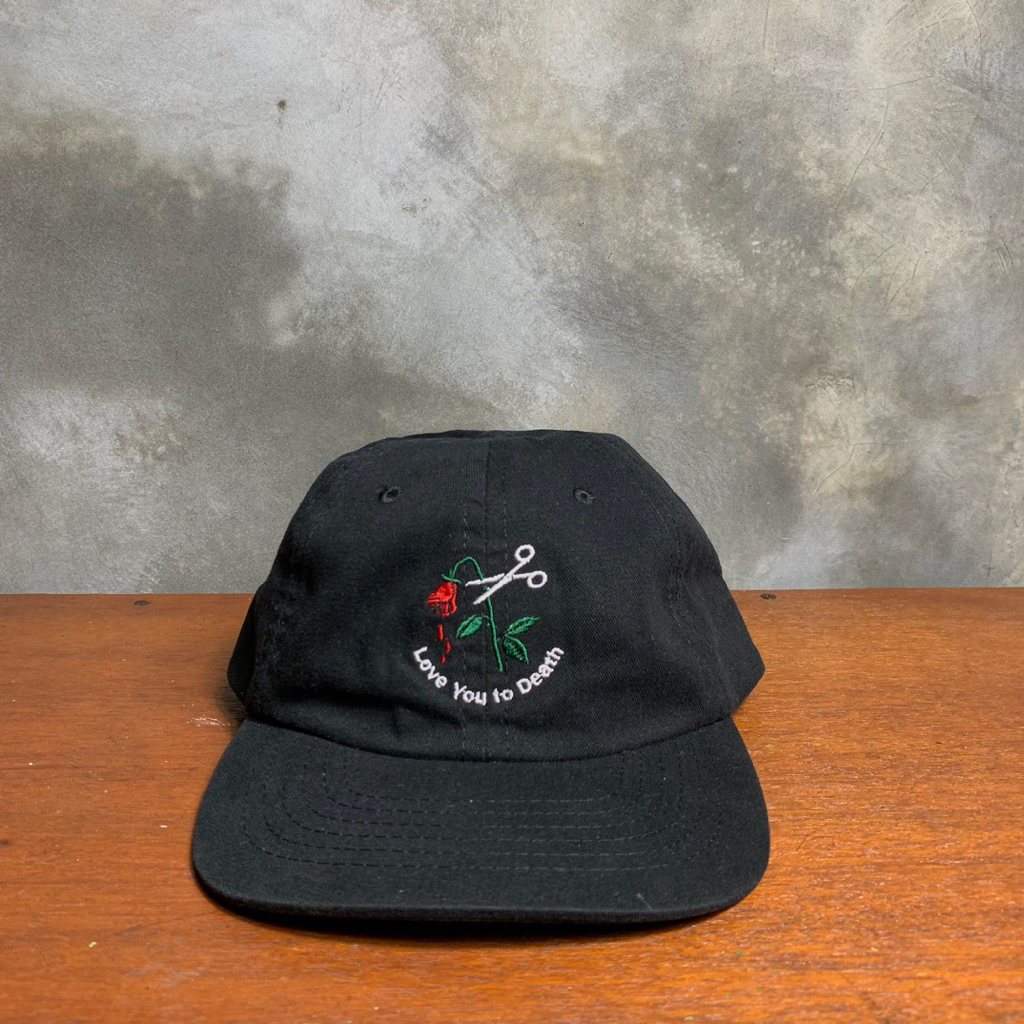 หมวก Empyre สีดํา 6 แผง หมวก