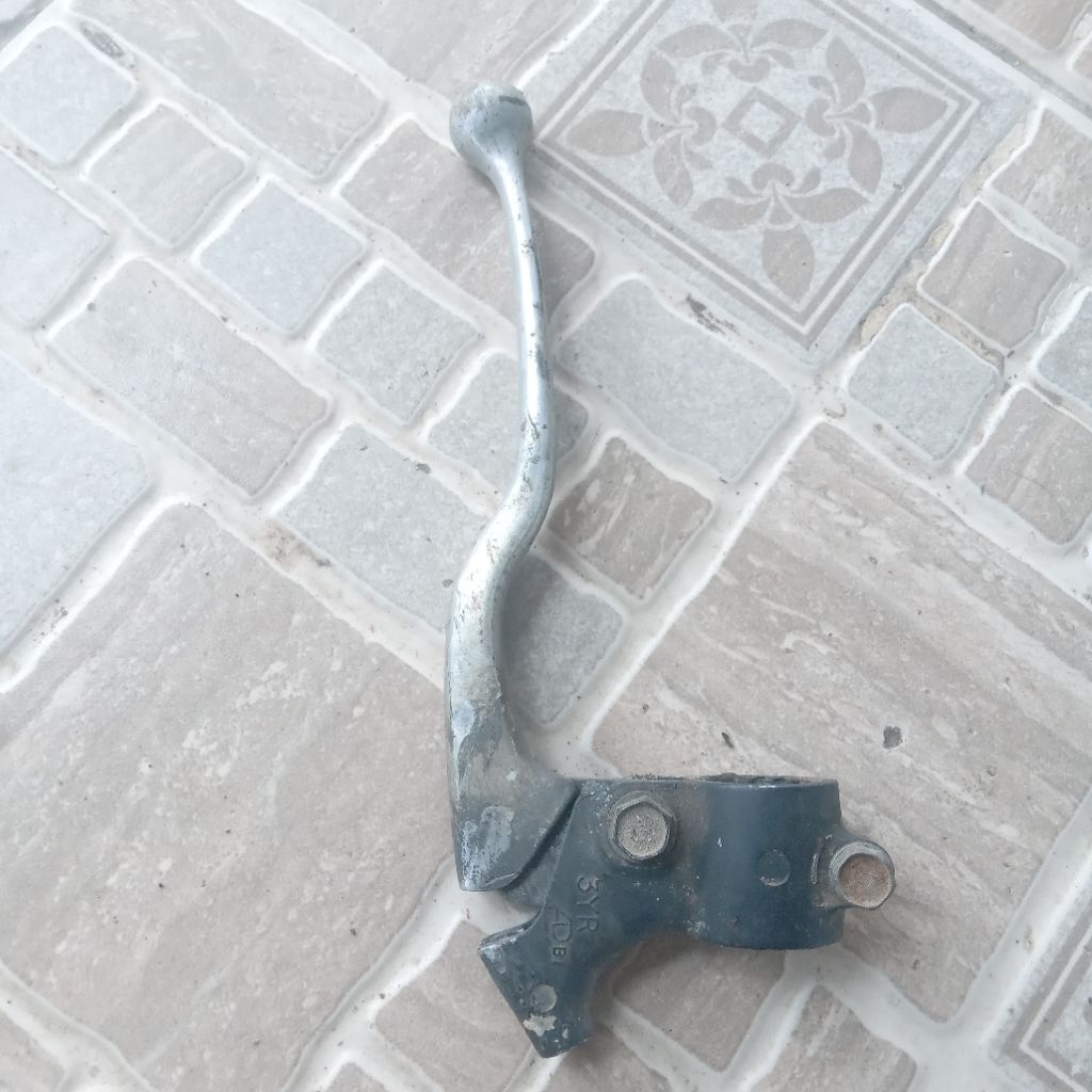 Yamaha force 1 f1 Yamaha crypton Original 3yr Front Drum ที่จับเบรค