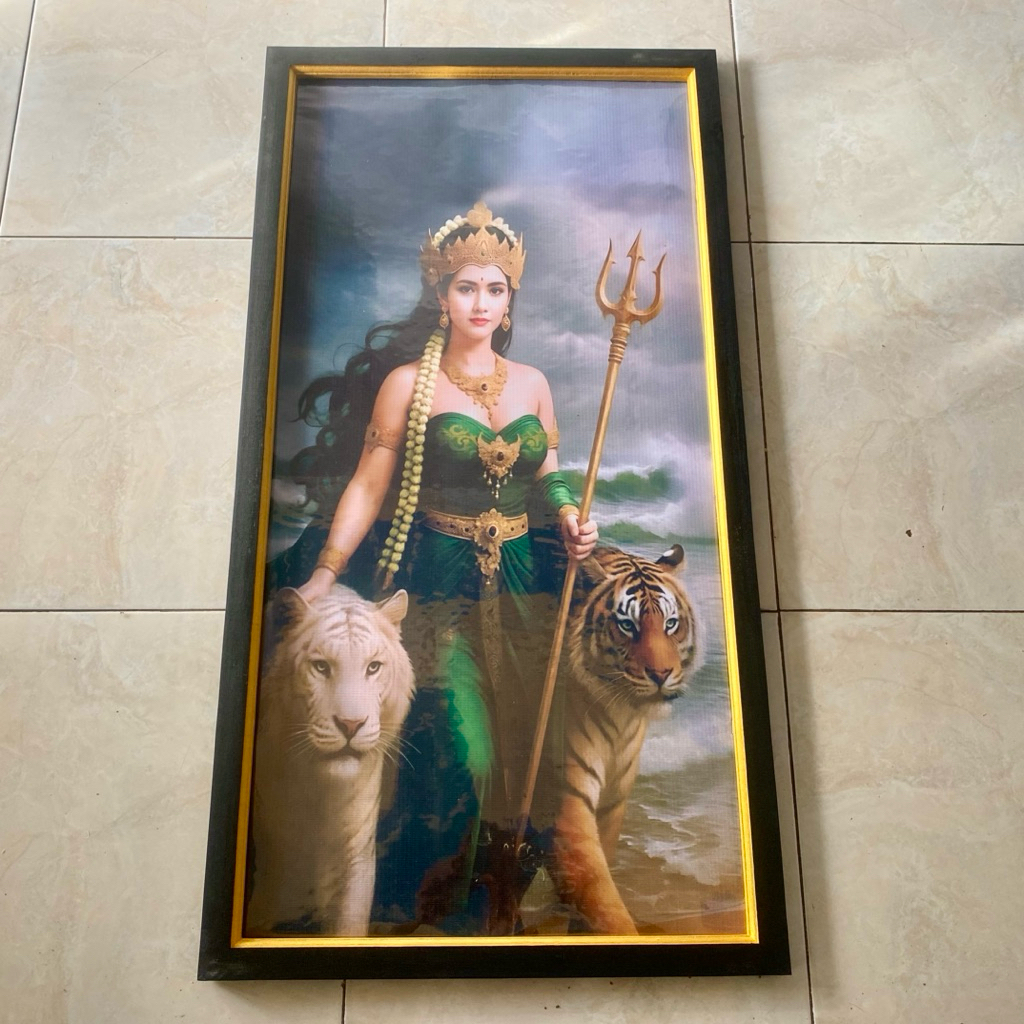 RATU ภาพวาดตกแต่งผนังพิมพ์ลาย South Coast queen plus frame ขนาด 65 x 45 ซม