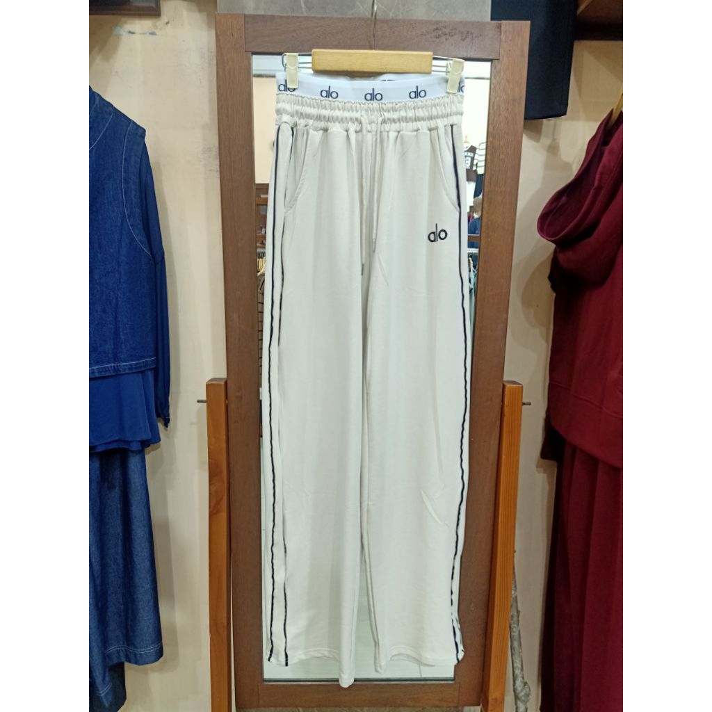 CFD วัสดุด้านล่าง//เสื้อยืด