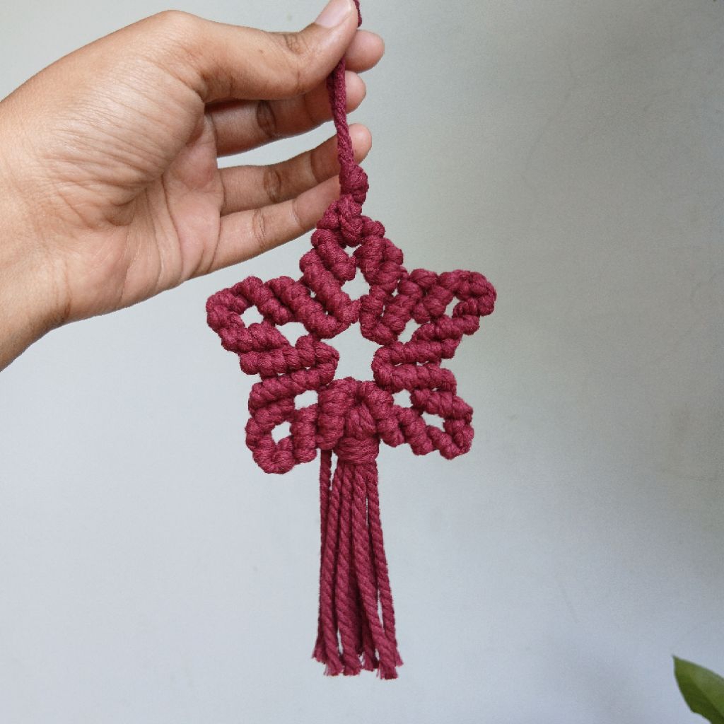 CUSTOM MACRAME CHRISTMAS ORNAMENTS
