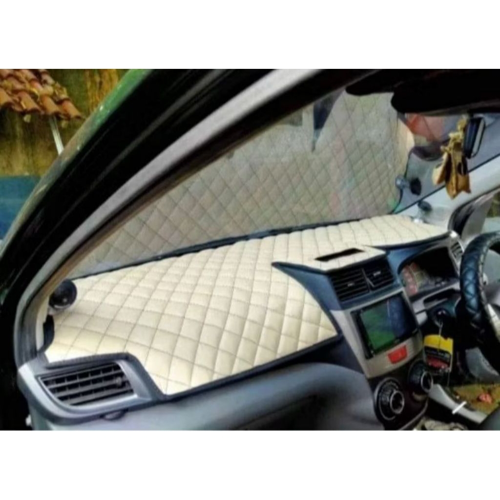 AVANZA/ZENIA 2012/2021 เสื่อรถ DASH