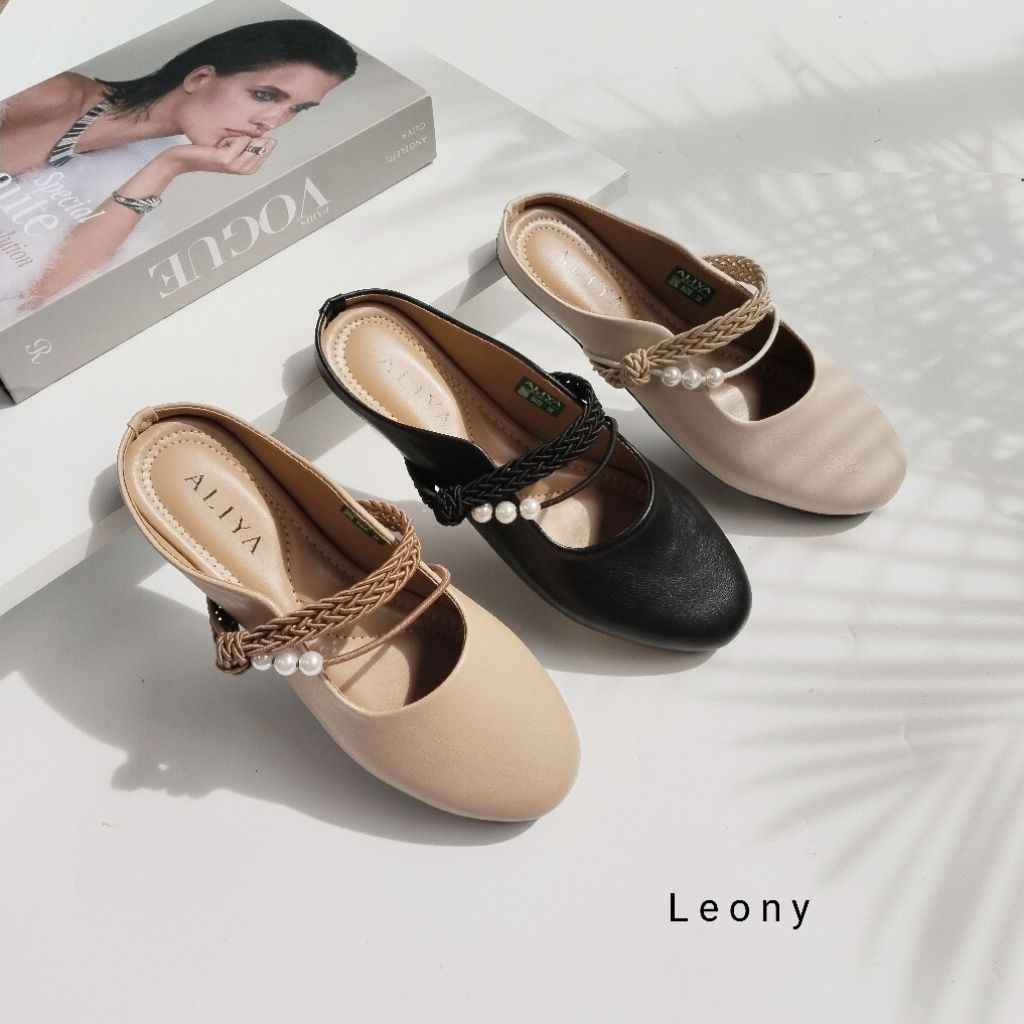 Aliya Leony Womens Flat Mules Slip on Mules Mare Jane