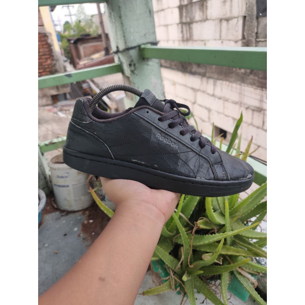 Reebok Classic Leather Casual รองเท้าผ้าใบลําลองสีดําเต็มขนาด 40