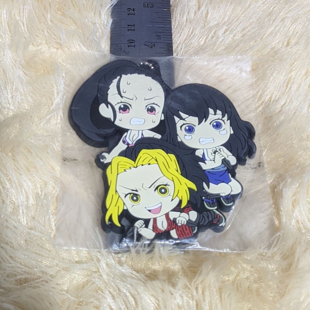 Ichiban Kuji รางวัล Demon Slayer Uzui Tengen Wife Makio, Suma & Hinatsuru พวงกุญแจยาง