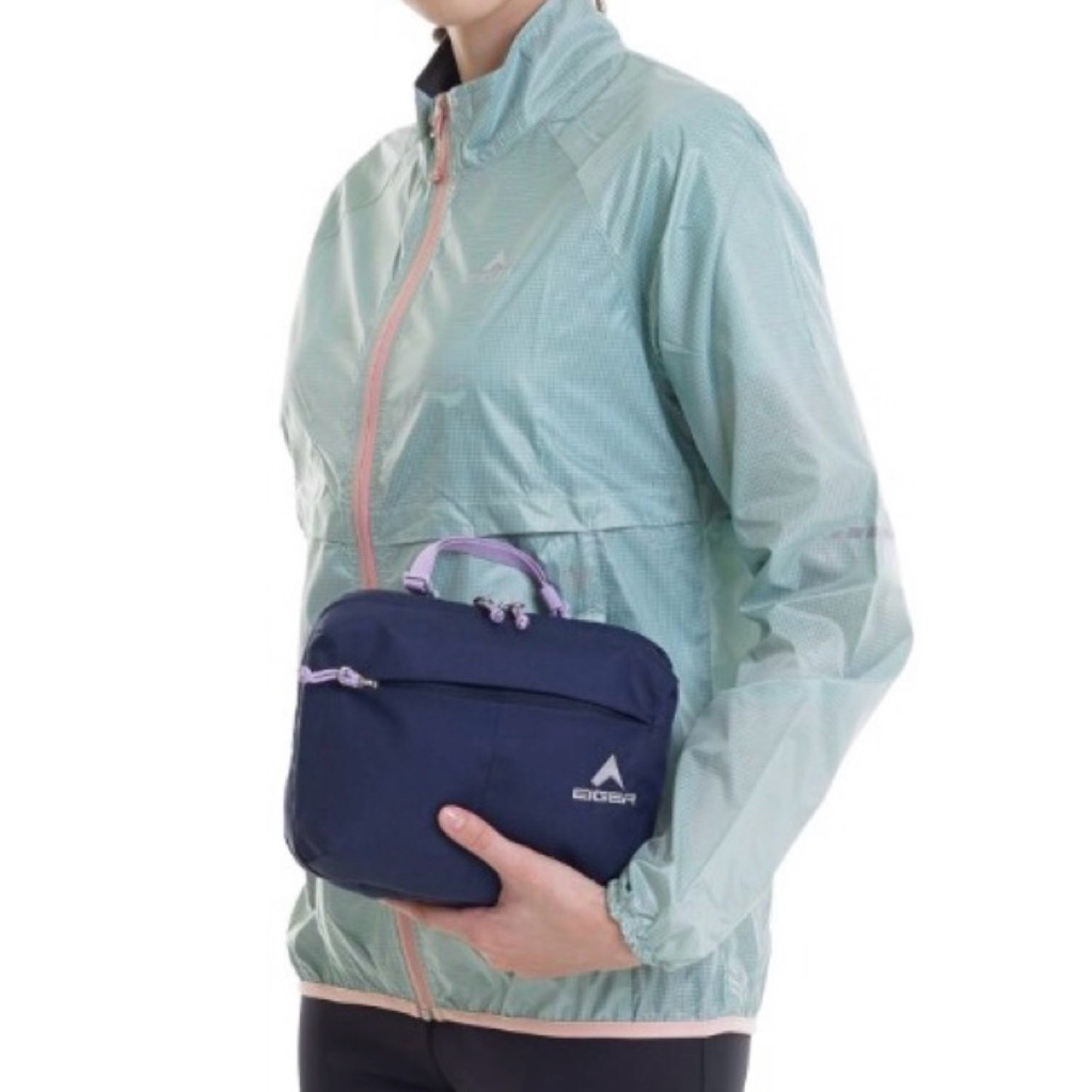 Eiger1989 Spacious Toiletry Pouch Handbag - WS