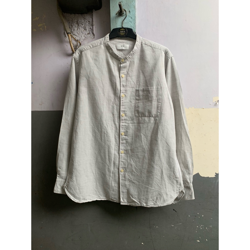 KEMEJA Uniklo เสื้อเชิ้ตคอปกแขนยาวผู้ชาย SHB.11.206