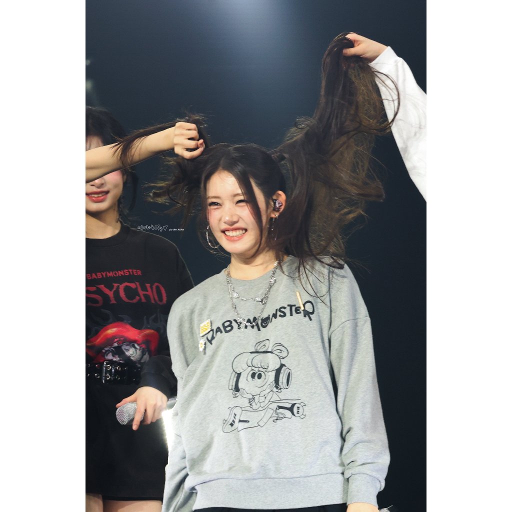 เสื้อสเวตเตอร์ Babymonster zero hero rora