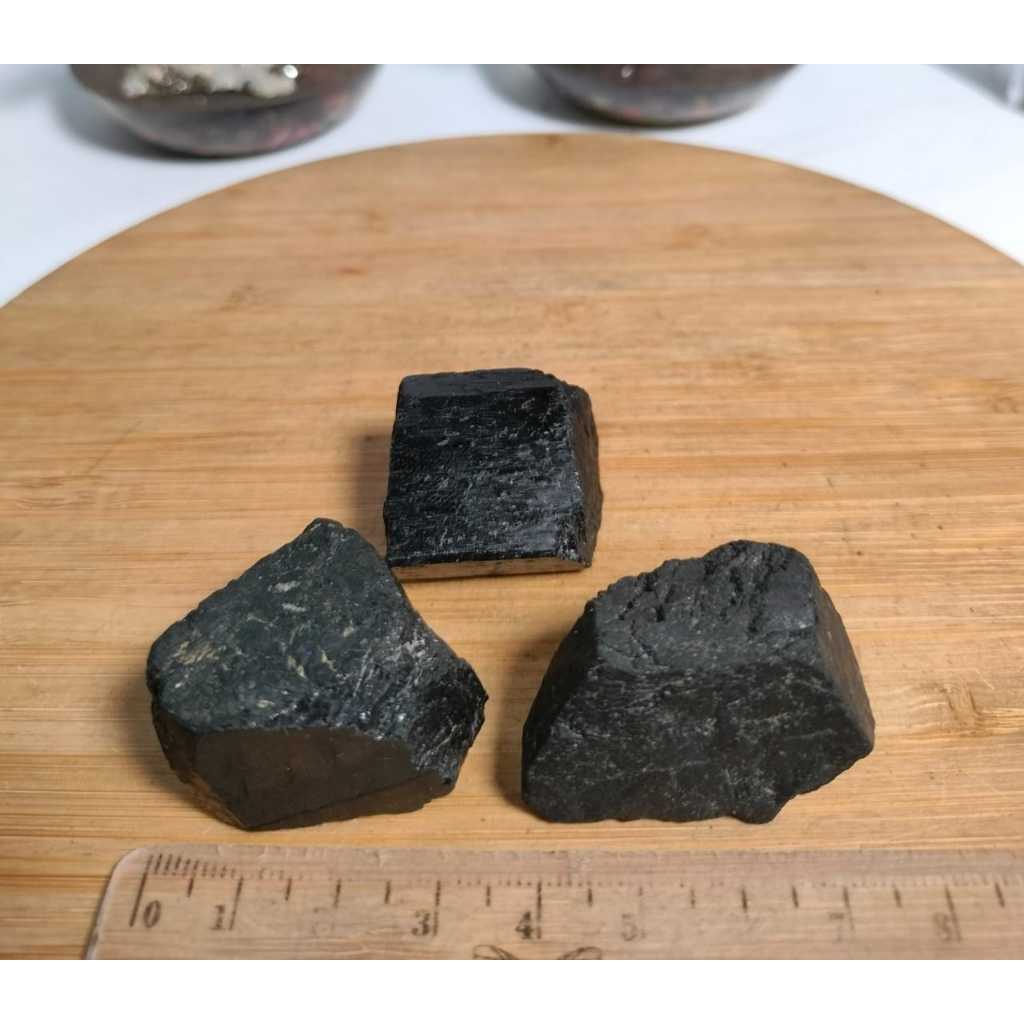 Natural Black Tourmaline หยาบ (42)