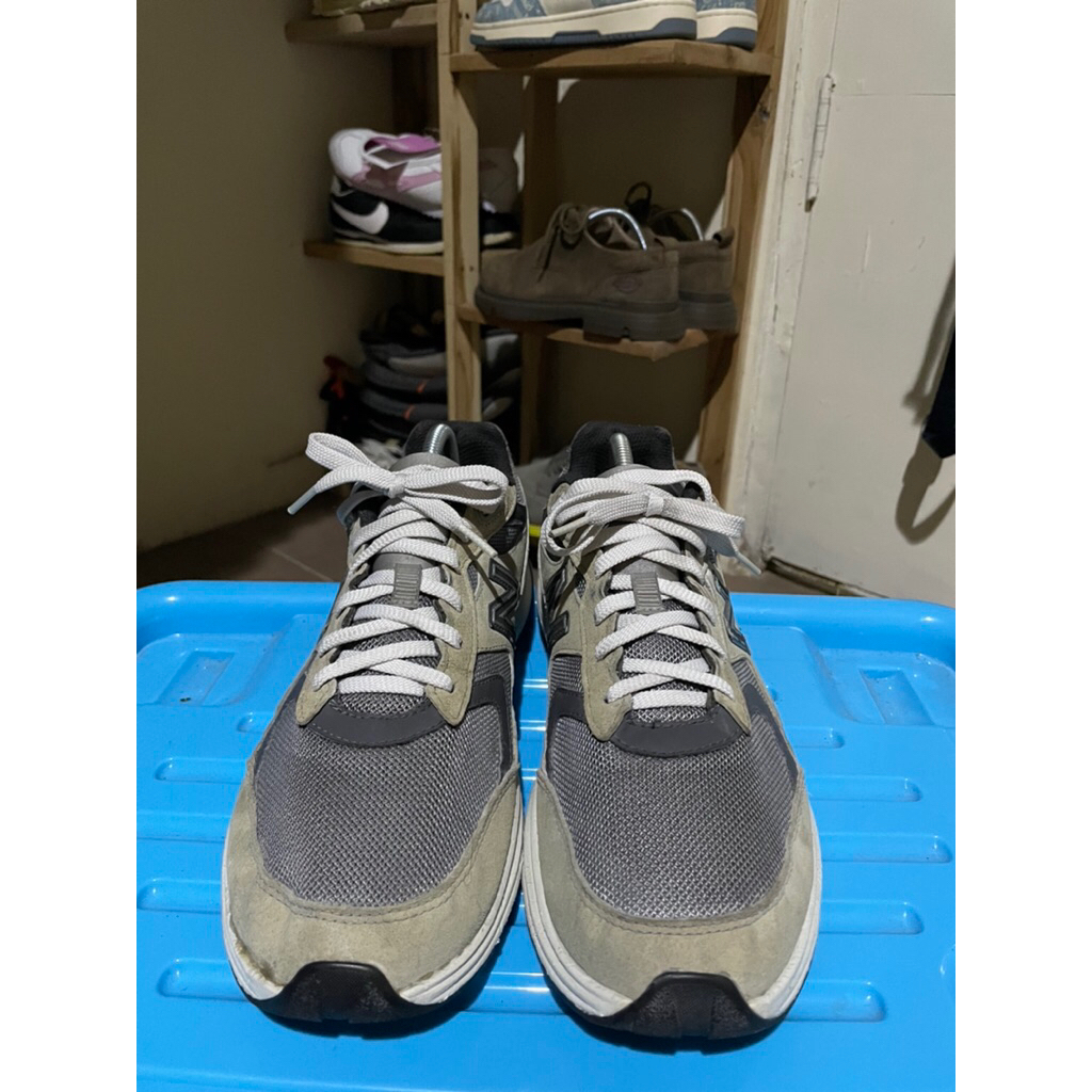 รองเท้า New Balance 880 Series (ต้นฉบับ)