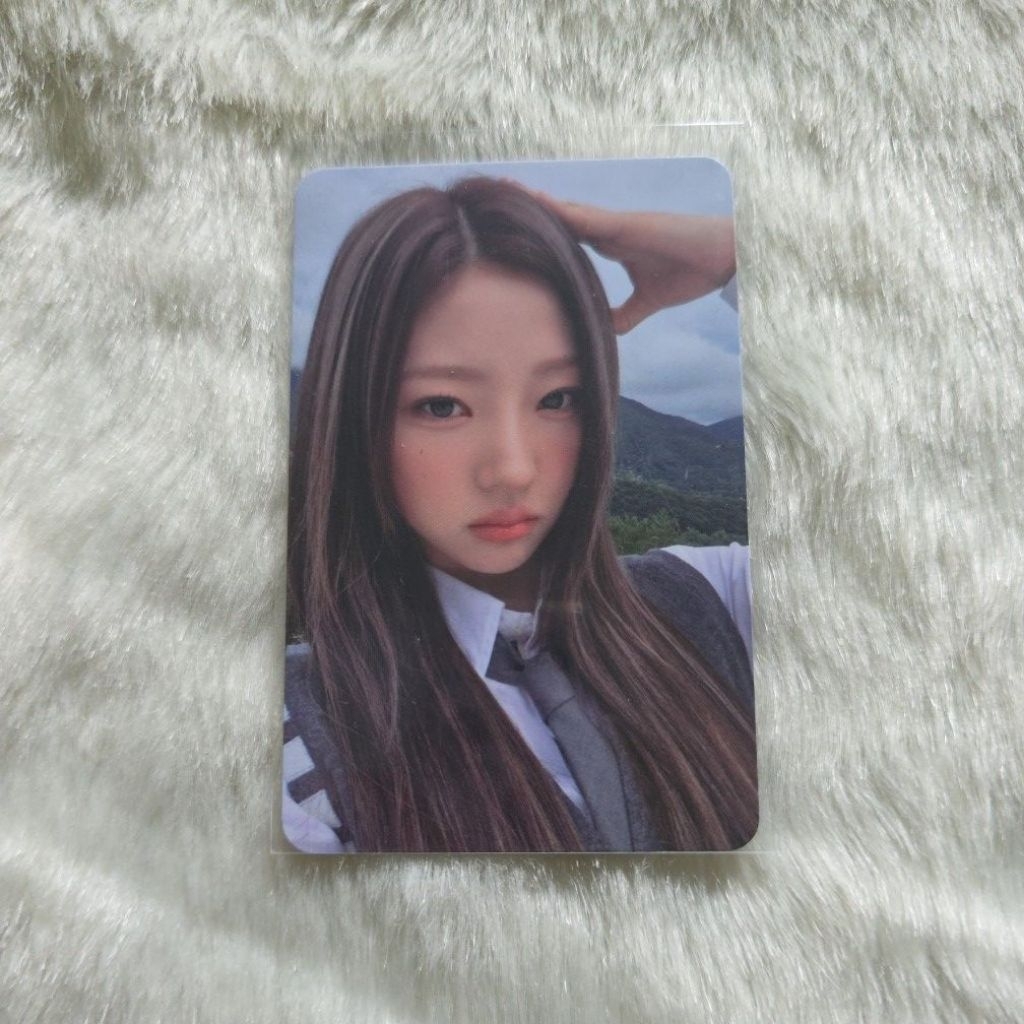 [OFFICIAL] PHOTOCARD HEARTS2HEARTS H2H FOCUS STELLA PHOTOBOOK ALBUM VER