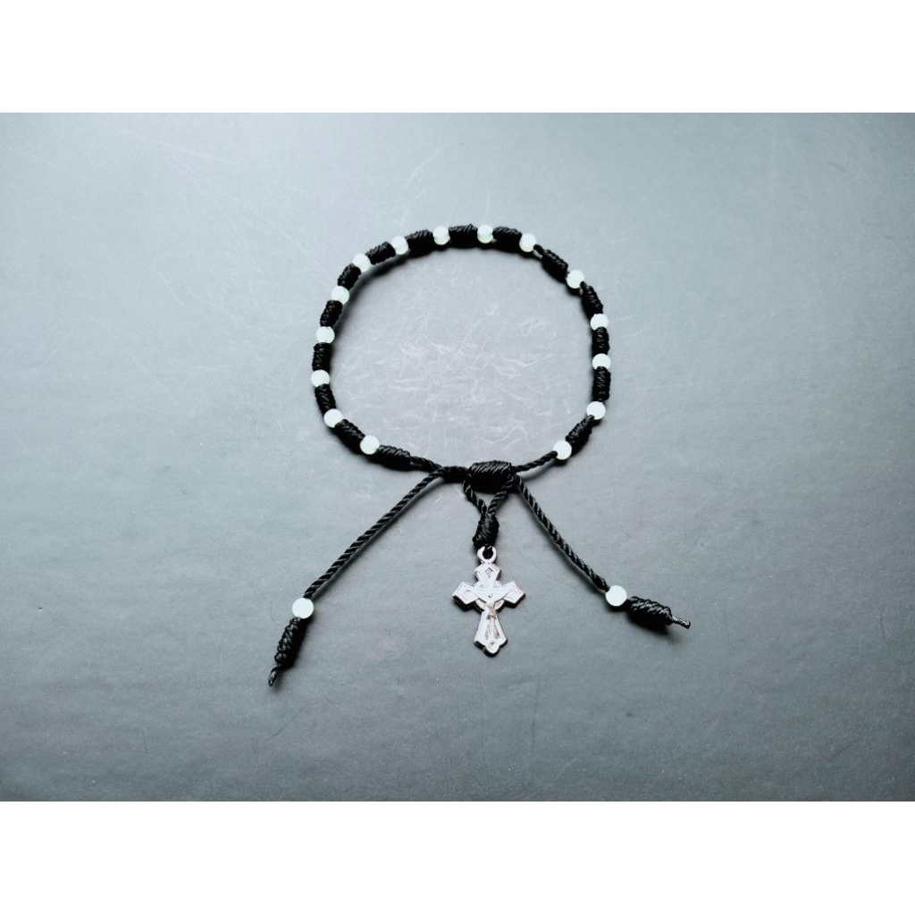G1060 ไฟ CATHOLIC UP PHOSPHRUS CROSS BRACELET