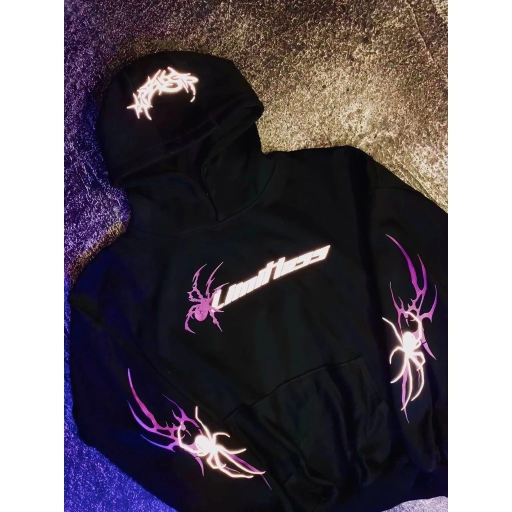 BLACK PURPLE SPIDER SCREEN-PRINTED REFLECTIVE HOODIE เสื้อสเวตเตอร์ผู้หญิง 24S COTTON HOODIE