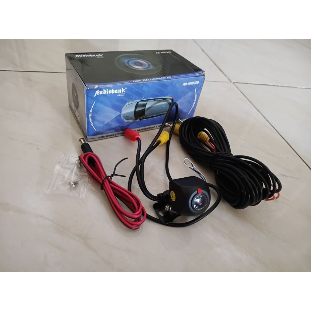 กล้องจอดรถ. กล้องถอยหลัง AHD 720