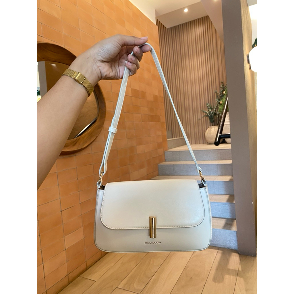 กระเป๋า PL Mosdoom สีขาว