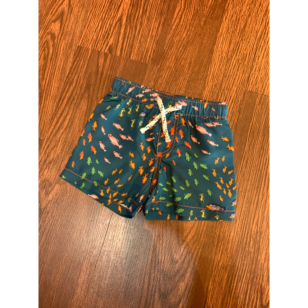 กางเกงขาสั้นแบรนด์ Gap