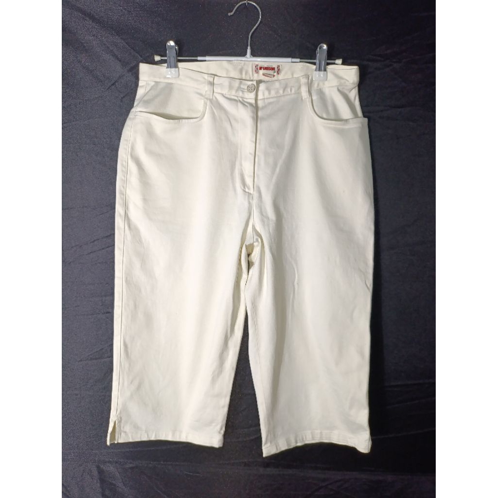 กางเกงขาสั้นสีขาว Mc Gregor vtg