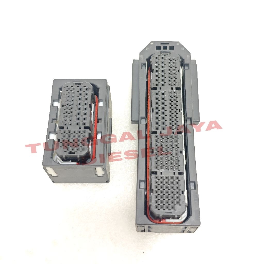 ECU ซ็อกเก็ตคอมพิวเตอร์ ECU ECM Mazda 2 3 Mazda 6 CX5 CX6 PE4J PY7E เดิม