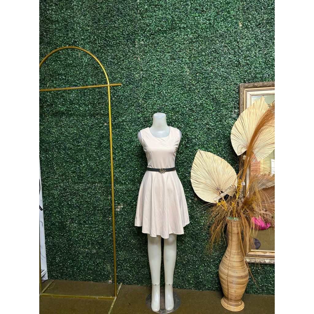 ชุดเดรสddd**********