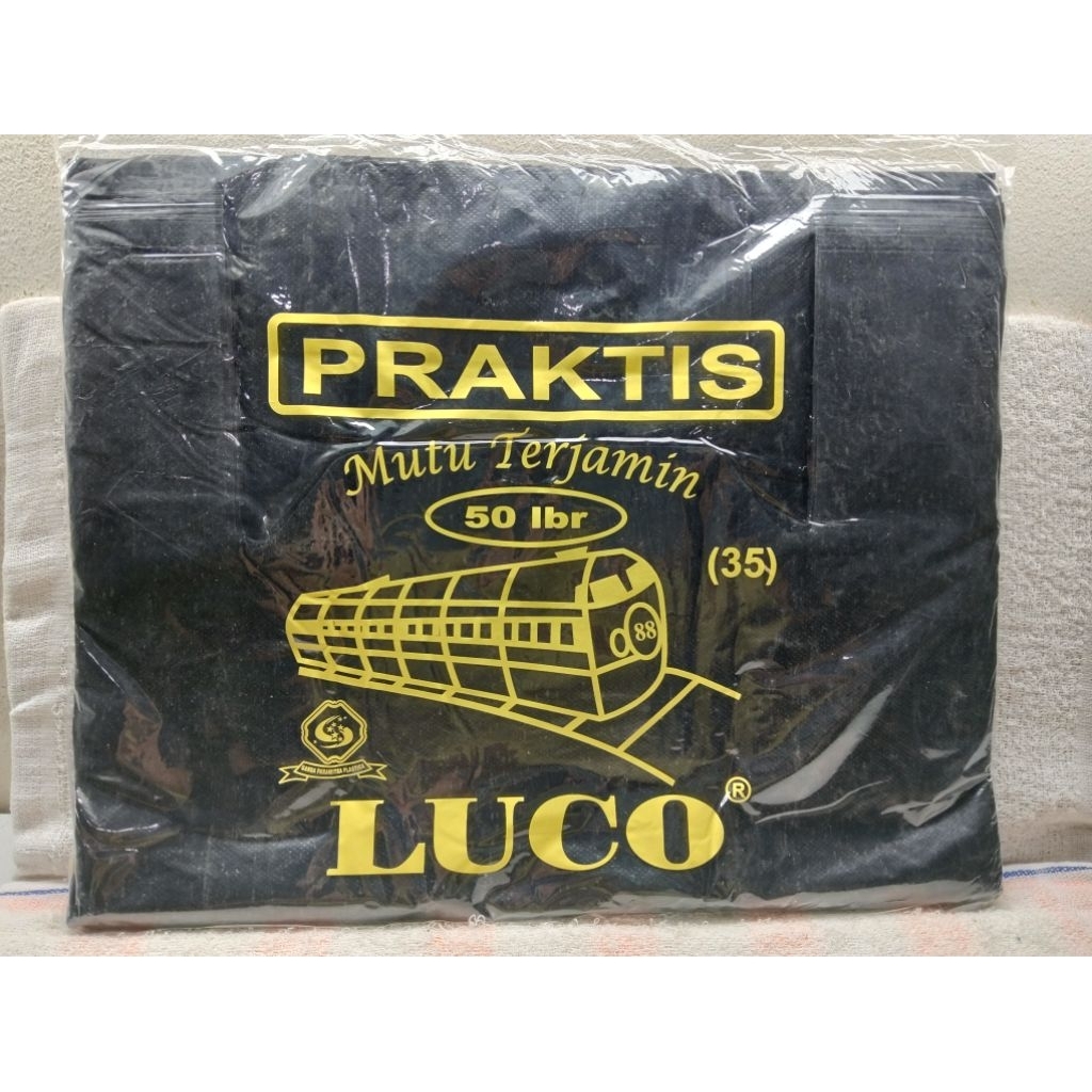 พลาสติก LUCO สีดํา UK 35 (1BKS)