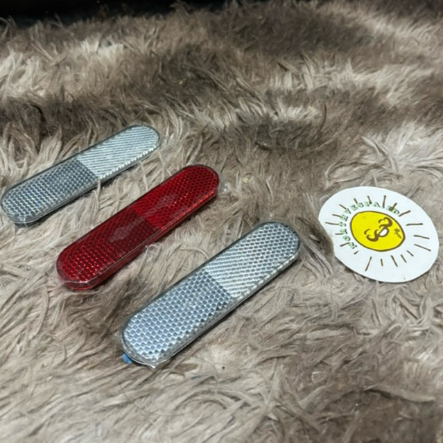 MATA Reflector / Cat Eye บังโคลนหลัง Vespa Matic Sprint Primavera S LX LV GTS