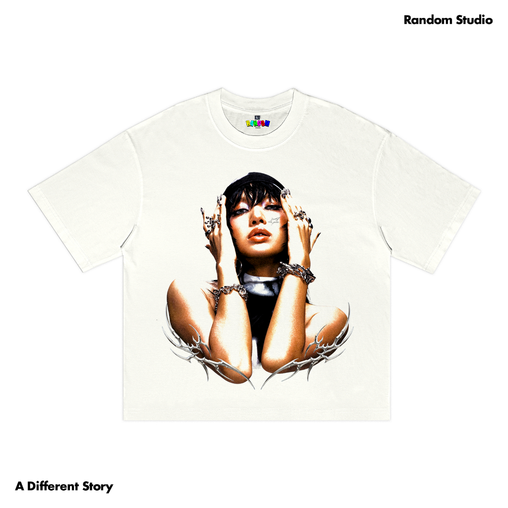 เสื้อยืด Random Studio Boxy Heavyweight 16s Lisa Rockstar