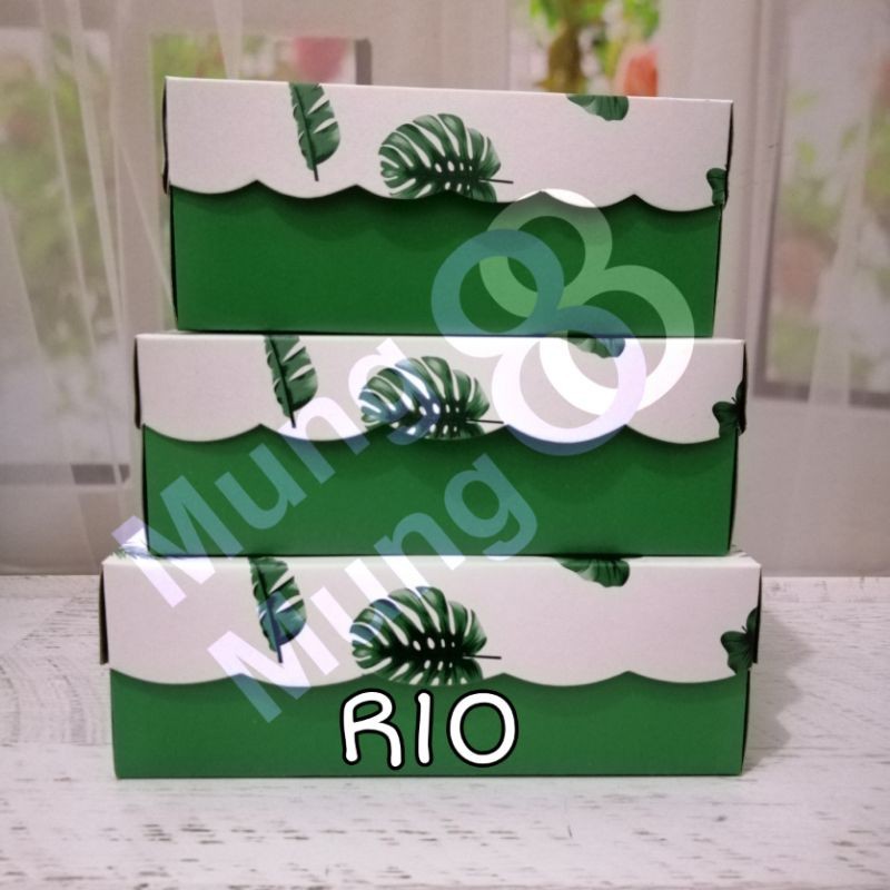กล่องข้าว 22x22x7 / R10 350 ใบ AK