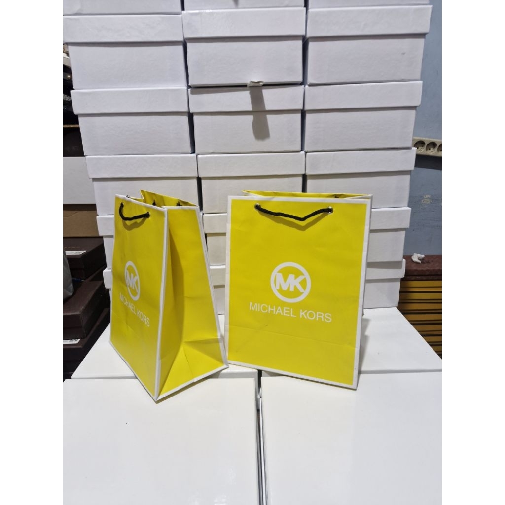 ถุงกระดาษ mk ik 26 x 20 x 12