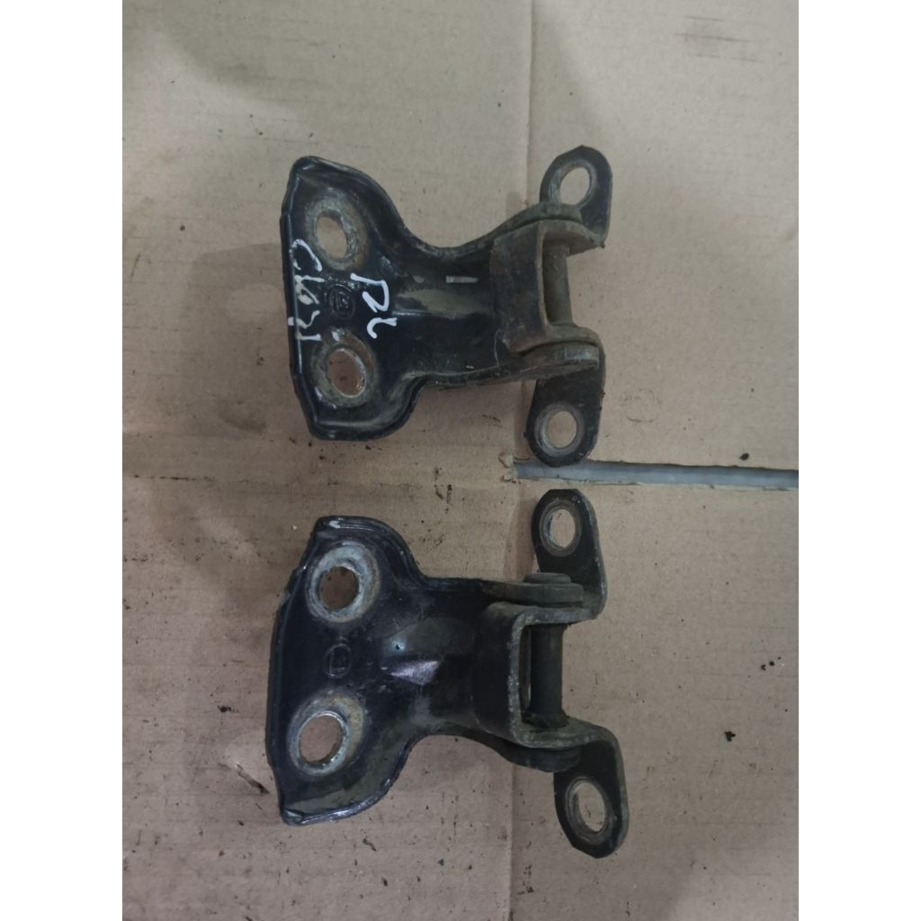 บานพับประตูหลังซ้าย charade classy winner g102 cx g100 88-96