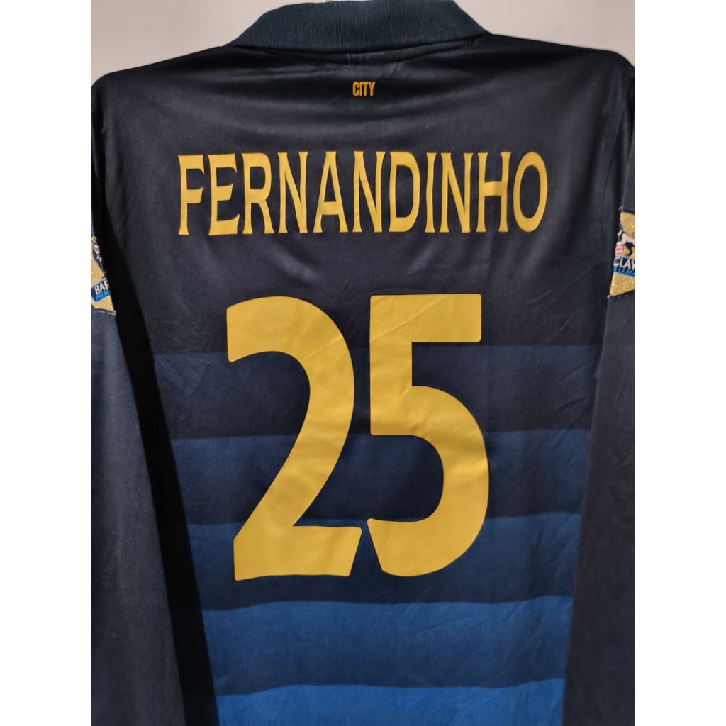 เสื้อฟุตบอลสปอร์ตย้อนยุค mancity away fernandinho