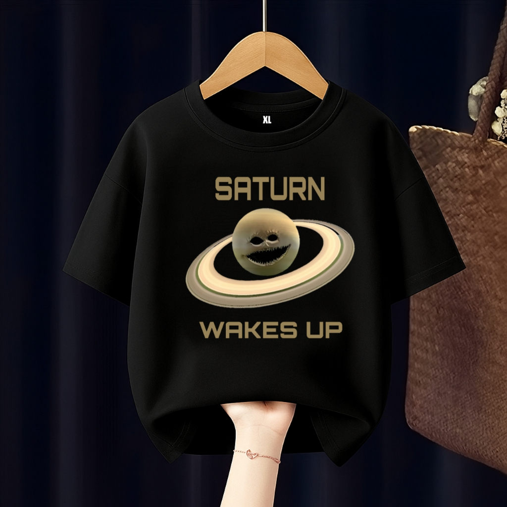 SATURN WASKES UP THE SATURN WOKE UP CHILDRENS เสื้อยืดฟรี CUSTOM NAME
