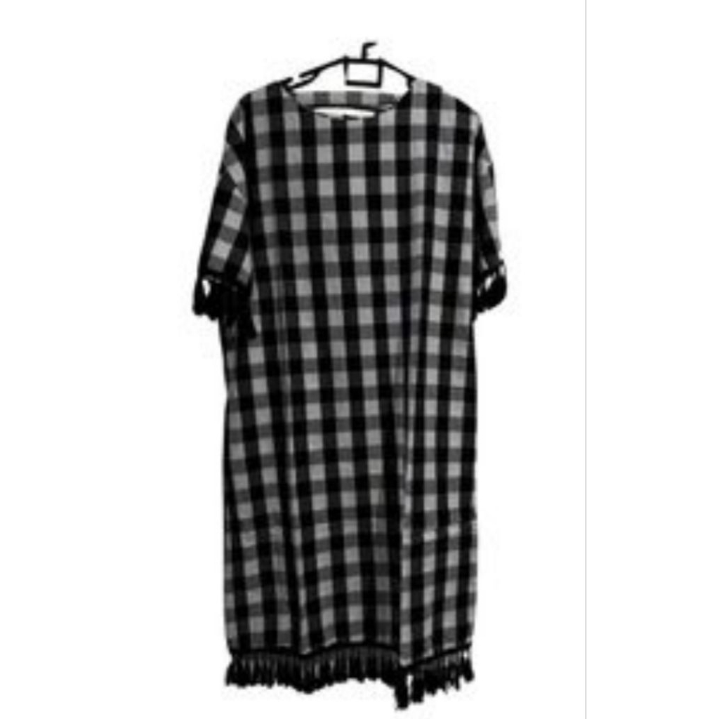 - PL dress box gingham (-) Paparazzi** LD 130 P 108