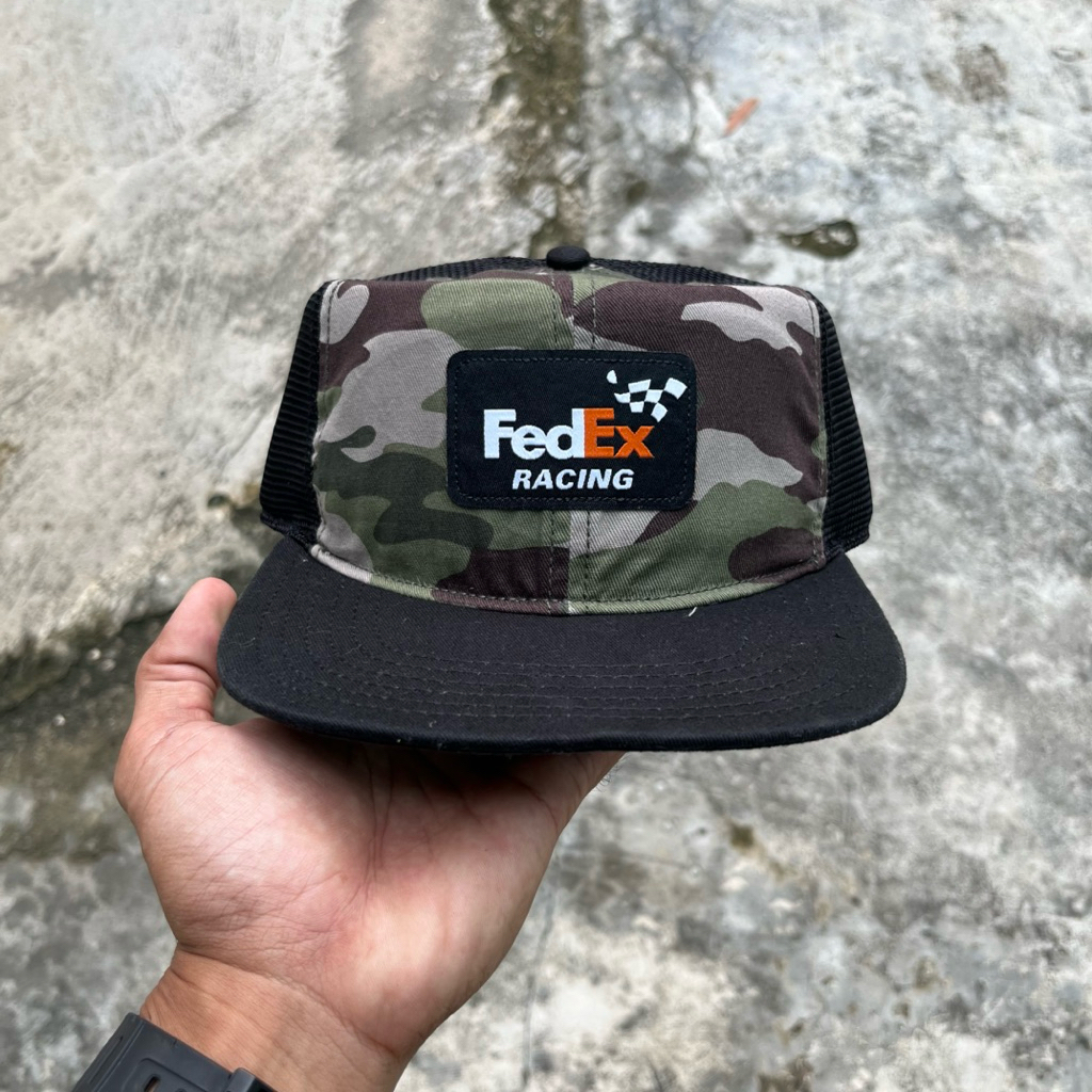 SNAPBACK MESH FEDEX RACING CAMO